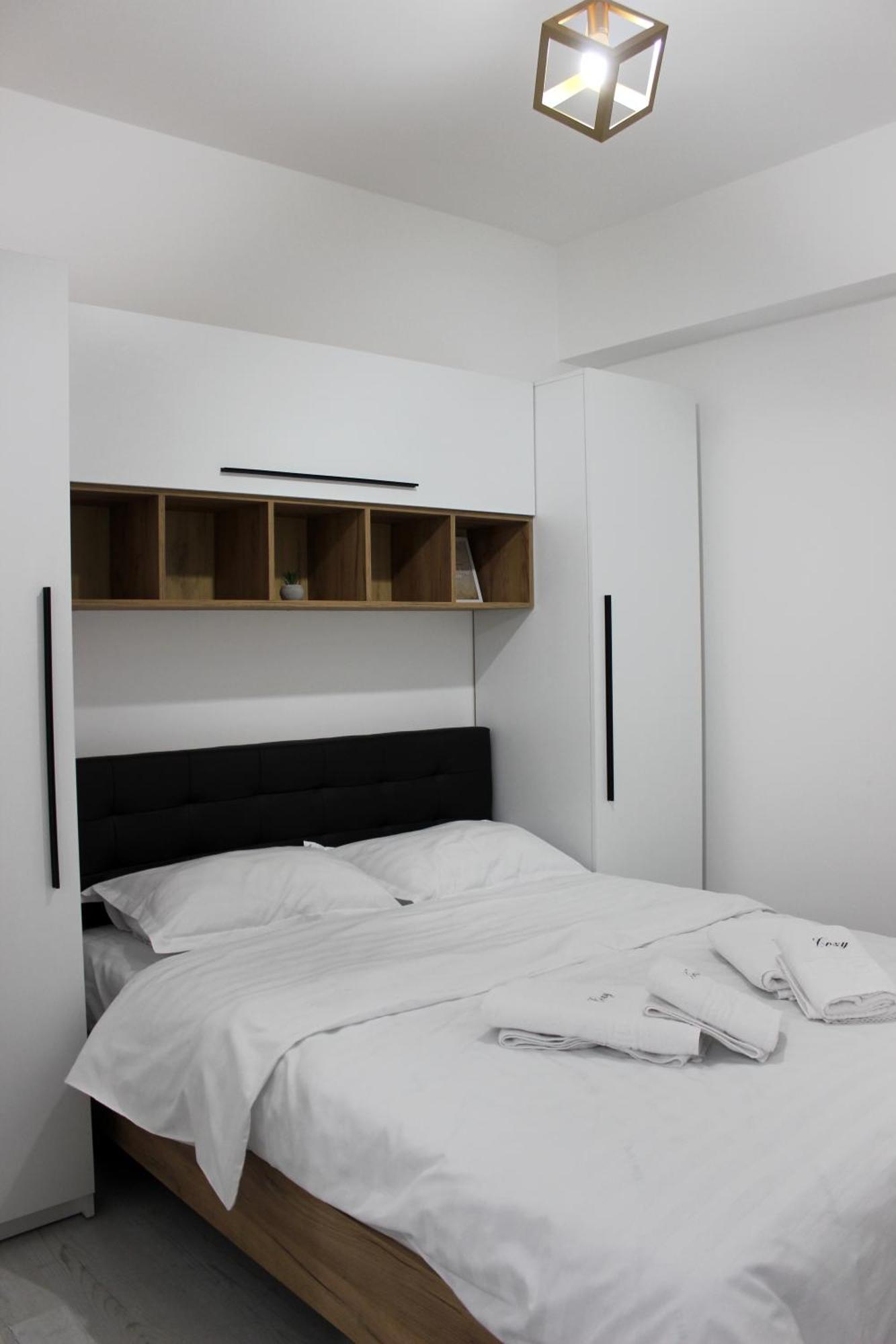 Cozy Apartments In Centre Of Suceava Near Kaufland And University ภายนอก รูปภาพ